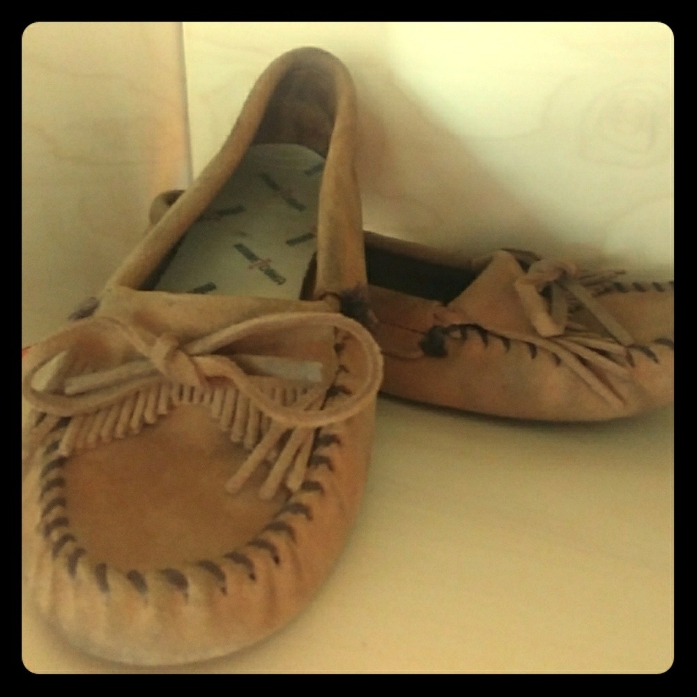 Minnetonka Kilty Soft Sole Moccasins